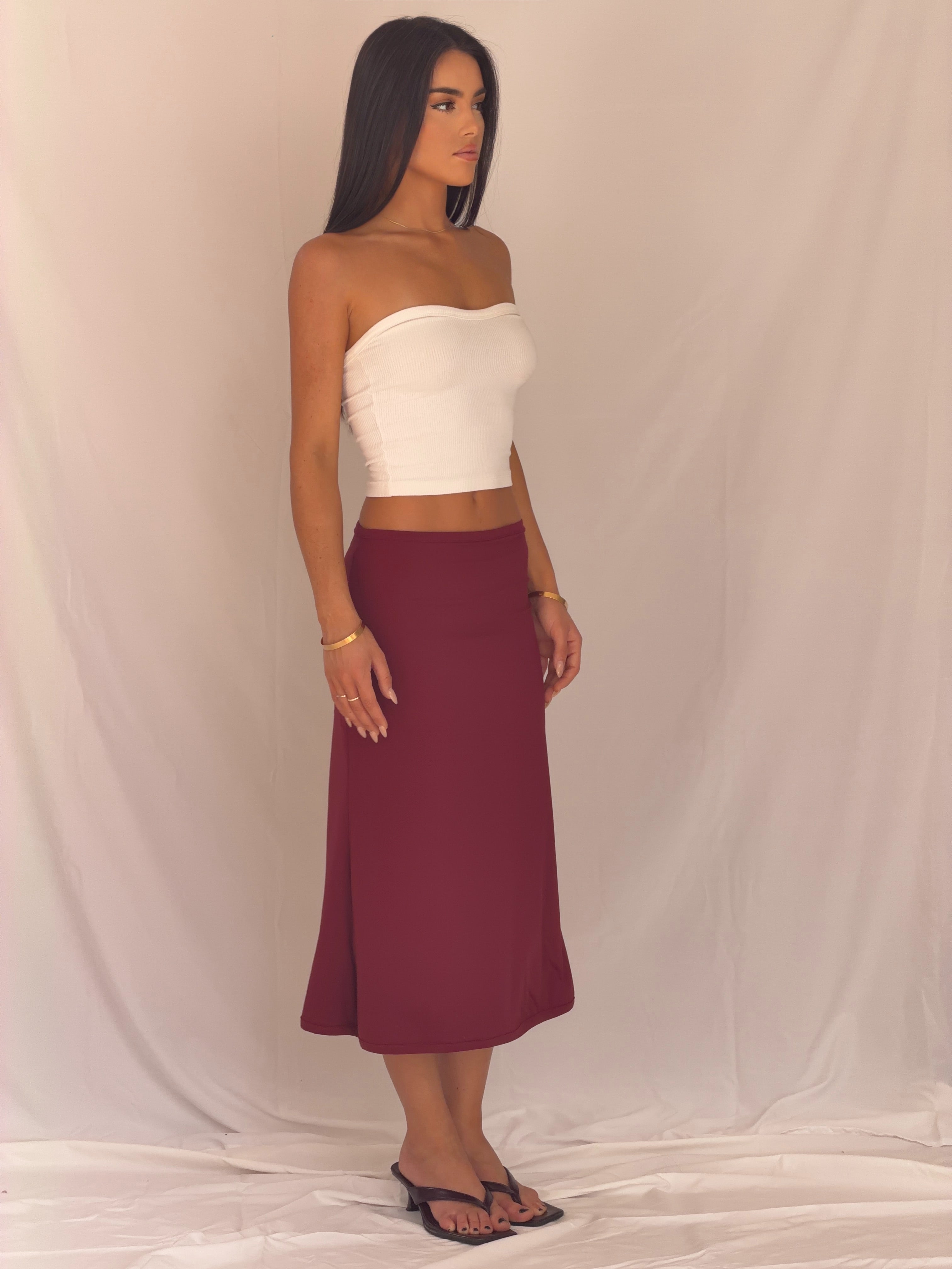 The Split Midi Skirt in Cherry Crush – Descenda Blue